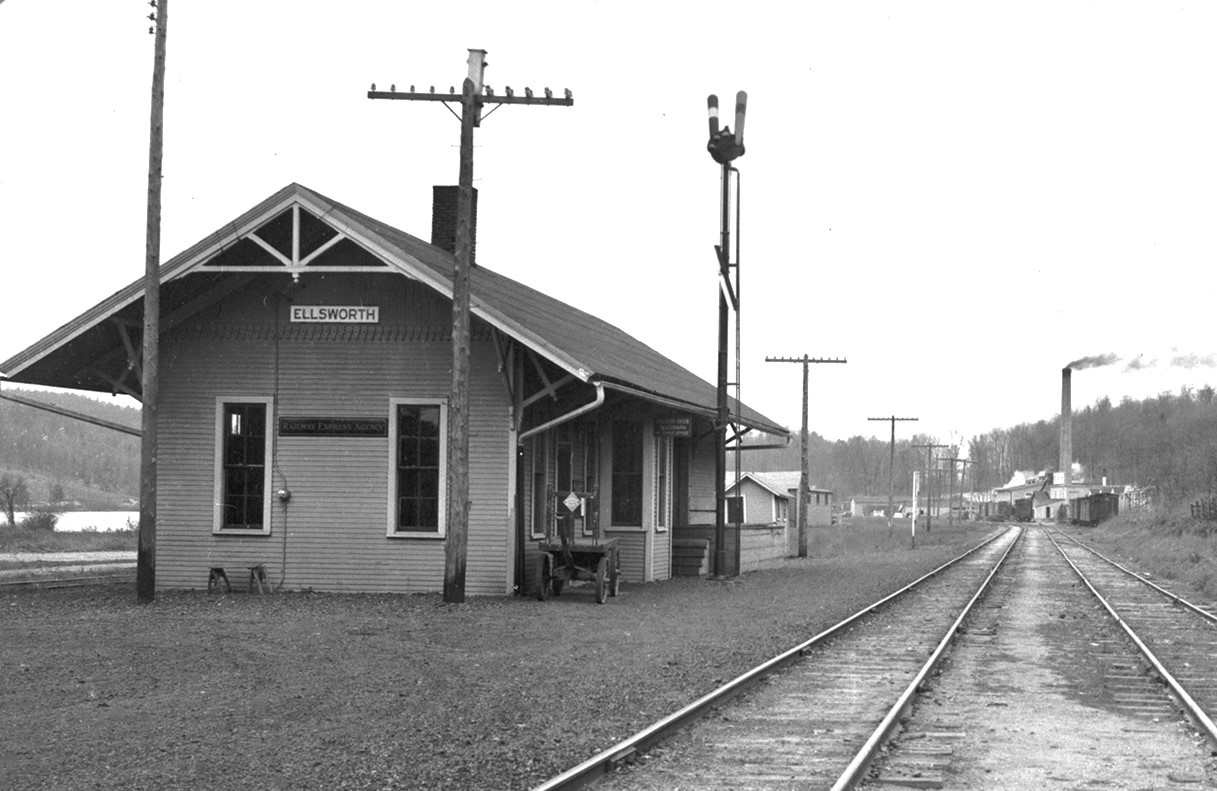 PM Ellsworth Depot